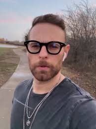 Sueña en grande!! Que la limitación no seas tú!! #luisernestofranco  #guerofranco #mejorqayer #mejorqayerpodcast #cumplirsueños #constancia  #tumejorversion #esfuerzo #sueñaengrande #nolimits