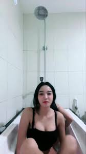 Gabriella & Bestie di bathtab Indonesia 22mnt 257