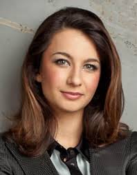 Yalda hakim is an australian broadcast journalist, news presenter, and documentary maker. Pinterest Osterreich