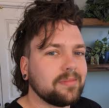 Leigh Fuller's Instagram, Twitter & Facebook