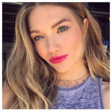 Stream Olivia Everett music