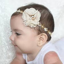Fáciles, con trenzas, para cabello rizado o pelo corto | getty images. Peinados Para Bautizo Estilos Y Cortes De Cabello Elegantes
