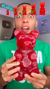 My #WorldsLargestGummy #BEARS are #BIG & #delicious! Just ask a  #SocialMediaSuperstar, 👉 @sourkingdrew 🎬,  __________________________________________, I make #awardwinning #candy  #candyart #art #artist ...