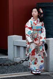 Девушка в кимоно — Фото №295205
