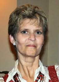 Hollie Wise's Instagram, Twitter & Facebook