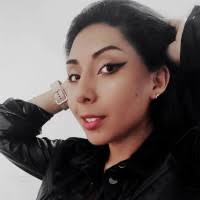 70+ perfiles de «Celina Flores»