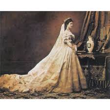 September 1898 in genf) war durch ihre ehe mit franz joseph i. Sisi Die Kaiserin Die Lieber Elfenkonigin Sein Wollte Geo