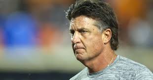 Mike Gundy limits postgame to football only