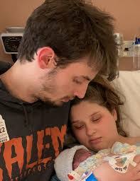 Erik Gregory's Instagram, Twitter & Facebook