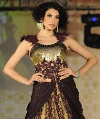 Indrani Dasgupta Walks The Ramp For Fashion Show By Rohit Verma Fashion Fashion Show Style #outdooroutfitshouse line ⬇️ (click the link below) bit.ly/2b4tixi.