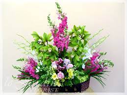 If you need flowers delivered to a resident, visitor or business associate in this beautiful seaside community avas. Signature Flower Arrangements By Le Jardin Florist Floral Arrangements Diy Flower Arrangements Silk Flowers