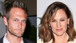 Jennifer Garner's beau John Miller growing jealous of Ben Affleck: Source