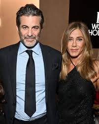 Jim Curtis Loves Jennifer Aniston’s ‘Beautiful Community’