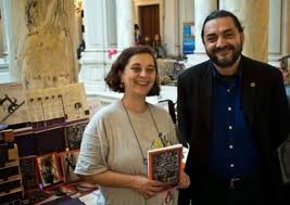 Ritiratosi dalle scene nel 1972, gino cervi morì due anni dopo nella sua casa di punta ala, a causa di un edema polmonare, all'età di settantadue anni. E Morto Alessandro Gianni Cofondatore Di Abrigliasciolta