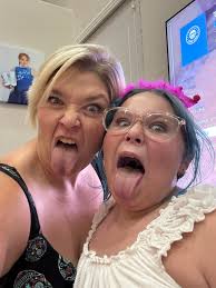 Did drawing a Fehu rune cause a curse after finding a dead dog?