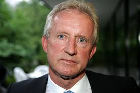 Oprører opgiver kamp mod cykelunion