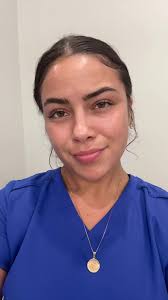 “🫵🏽🙅🏽‍♀️🤷🏽‍♀️💡🙂‍↔️” #fyp #haileyestrada #dailyhailey #hailey  #medical #scrubs #scrublife #foryou #for #foryourpage #dallas #losangeles  #houston #youngnudy