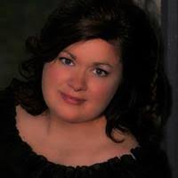 Donna Martindale's Instagram, Twitter & Facebook