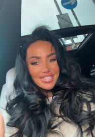 Vicki Varner's Instagram, Twitter & Facebook