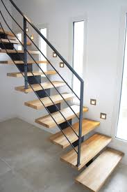 Pour vous aider dans votre choix, compagnie des ferronniers d'art vous présente une sélection de rampes d'escalier en fer forgé Garde Corps Rampes Metal Design Creation Escalier Contemporain Escaliers Modernes Idee Peinture Maison