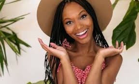 Meet Ashley Roach: Photographer