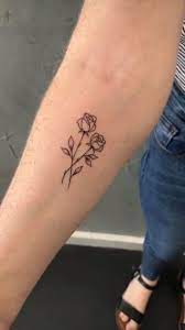 26 Eye Catching Rose Tattoo Ideas For You Flower Tattoos Rose Tattoos Beautiful Tattoos Wrist Tattoos Rose Tattoos On Should Tatuagens X Tatuagem Tatuagem