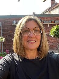 Tracy Palmer's Instagram, Twitter & Facebook