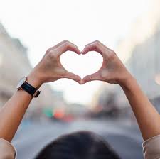 Lately, two tools seem to come up more and more in my circle. When To Say I Love You For The First Time