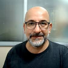 Antonio Beraquit's Instagram, Twitter & Facebook