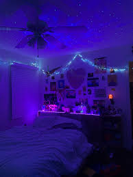 If you are looking for aesthetic vibe bedroom you've come to the right place. Pin Auf Room Ideas