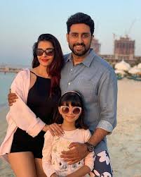 Aishwarya With Husband Abhishek And Daughter Aaradhya Bachchan Bollywood Actress Bikini Aishwarya Rai Bikini Bollywood Actress Hot Photos