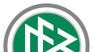 Nationalmannschaft deutschland fußball nationalmannschaft weltmeister 2014 fußball wm german football team logo imposed on the german flag, animation. Logo Deutscher Fussball Bund Zdftivi