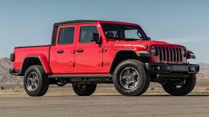 Replacing the steering gear or updating the electric hydraulic power steering software should correct the problem. 2020 Jeep Gladiator Buyer S Guide Reviews Specs Comparisons