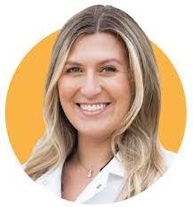 Anna Colclasure's Instagram, Twitter & Facebook