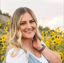 Me and my girlfriend got beachin and I paid for two blended drinks and I  got one of them and we turned back around to get the other drink blended  and one