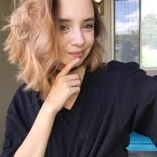 Alicia Dodson's Instagram, Twitter & Facebook