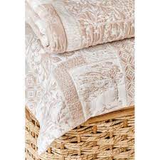 Bu ürüne bakan bu ürünlerede baktı. Karaca Home Sanda Pudra Cift Kisilik Yatak Ortusu Seti Fiyati Ve Ozellikleri