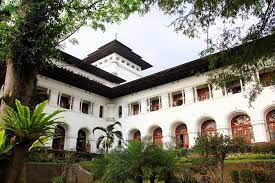Ayanaz gedong songo semarang jawa tengah hotel dekat bandungan htm bandung tiket masuk harga gedongsongo krajan banyukuning buka jam berapa jogja the wisata instagram alamat: Gedung Pernikahan Di Bandung Termurah 2018 Jurnal Lamudi