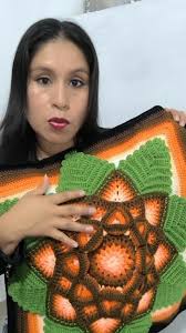 Cuadrado de GIRASOL tejido a crochet para colchas y cojines TEJIDOS OLGA  HUAMAN