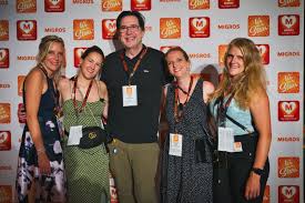 Nur strahlende Gesichter um 01:30 h. Das Team hinter dem Event der…