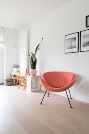 The pierre paulin style orange slice chair is a high quality reproduction in the style of the original design. This Pink Orange Slice Armchair Brings Color To This Living Room F437 Orange Slice 1960 Designer Pierre Paulin C Artifor Home Decor Interior Design Home