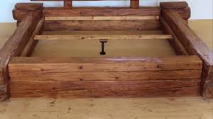 Super einfach selbst zu machen, sind natürlich auch bettgestelle aus europaletten. Diy Bett Aus Massivholz Altholz 300 Jahre Alt Youtube