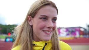 Jaroslawa mahutschich begann erst im alter von 13 jahren mit dem hochsprung, konnte sich aber in zwei jahren außergewöhnlich stark verbessern. Yaroslava Mahuchikh Ukr After Winning Gold In The High Jump Youtube