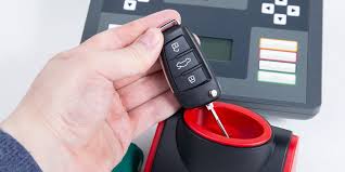 The settings are on the screen in front of the driver, not the one over in the middle of the car. 8 Reasons Why Your Car Key Is Not Working