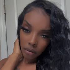 Keia Brooks (@keia_beia)