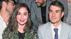 Letras, tablaturas y acordes de guitarra. Candela Serrat Y Daniel Muriel Esperan Su Primer Hijo Informalia Es