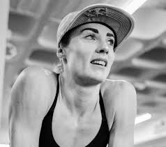 Lucy Charles si ritira all'ultimo minuto dal Campionato Mondiale IRONMAN  2024 a Nizza