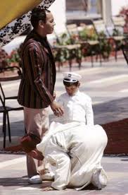 ملفات من تاريخ المغرب كيف كان يضرب أبناءه و يخبأ ملايينه كشف أسرار غرفة نوم الحسن الثاني أريفينو نت Royal Family Human Law Portrait