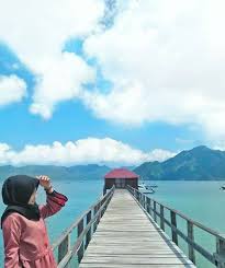 Bagus untuk wisata bersama keluarga, teman. Pantai Karanggongso Trenggalek Rute Lokasi Dan Harga Tiket Masuk Terbaru Trip Jalan Jalan