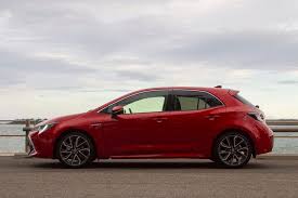 Discover 2021 corolla hybrid features like its spacious interior, enhanced handling, and press down on corolla hybrid's power mode button to increase its throttle response for a more exciting drive. Toyota Corolla Hybrid Hatch 2018 Review Zr Carsguide